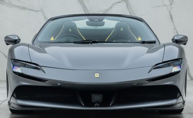 Ferrari SF90 SPIDER 10