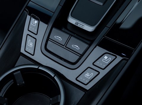 Porsche 911 Targa 4 GTS (992.2) 29