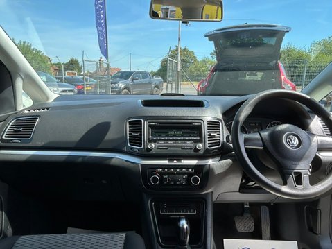 Volkswagen Sharan 2.0 TDI BlueMotion Tech S DSG Euro 5 (s/s) 5dr 30