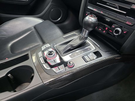 Audi RS4 4.2 FSI V8 Estate 5dr Petrol S Tronic quattro Euro 5 (450 ps) 12