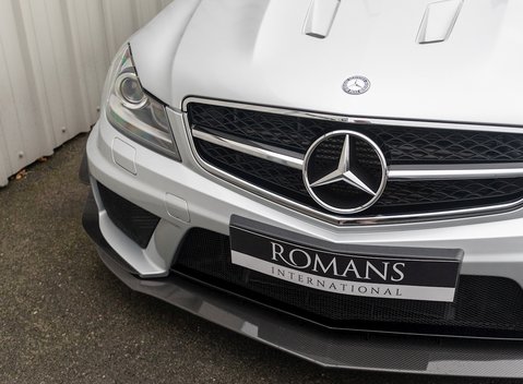 Mercedes-Benz C63 AMG Black Series 24