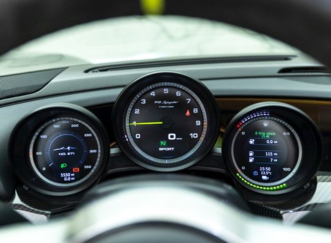 Porsche 918 Spyder 16