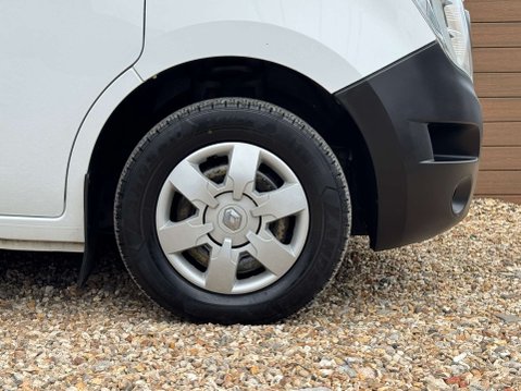 Nissan NV400 2.3 NV400 Tekna dCi 17