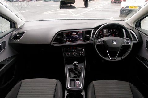 SEAT Leon TSI SE DYNAMIC 3