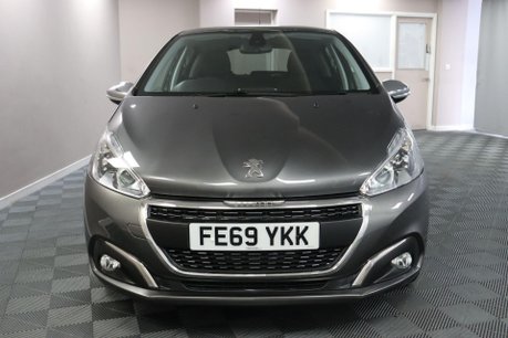 Peugeot 208 PURETECH S/S SIGNATURE 2