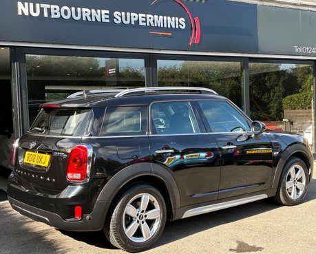 Mini Countryman Cooper D 2.0 Steptronic Automatic Chili 5 door - SAT NAV - APPLE CAR PLAY 2