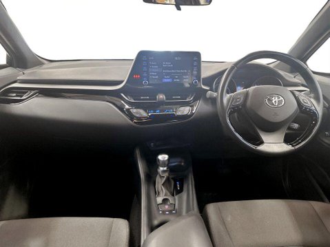 Toyota C-HR 1.8 VVT-h GPF Icon SUV 5dr Petrol Hybrid CVT Euro 6 (s/s) (122 ps) 19