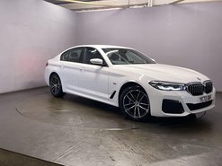 2022 BMW 5 Series 2022 (72) 2.0 530e 12kWh M Sport Saloon 4dr Petrol Plug-in Hybrid Steptronic Euro 6 ( YE72GNF photo