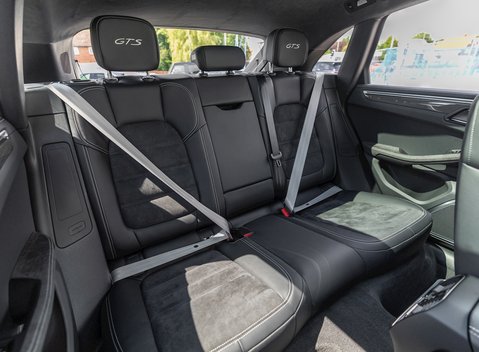 Porsche Macan GTS 15