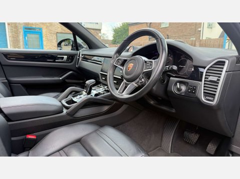 Porsche Cayenne 3.0 Cayenne V6 E-Hybrid Auto 4WD 5dr 5