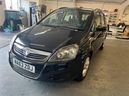 Vauxhall Zafira 1.6 16V Exclusiv Euro 5 5dr 3