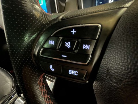 MG HS 1.5 MG HS Exclusive PHEV Auto 5dr 15