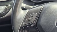 Toyota C-HR 1.8 VVT-h Dynamic SUV 5dr Petrol Hybrid CVT Euro 6 (s/s) (122 ps) 25
