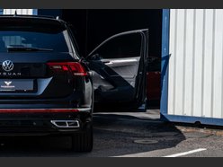 Volkswagen Tiguan 1.5 Tiguan R-Line TSi Semi-Auto 5dr 8