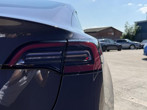 Tesla Model 3 Saloon 4dr Electric Auto RWD (241 bhp) 19