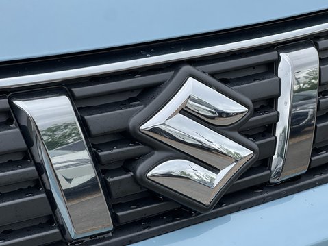 Suzuki Vitara SZ-T BOOSTERJET MHEV 13
