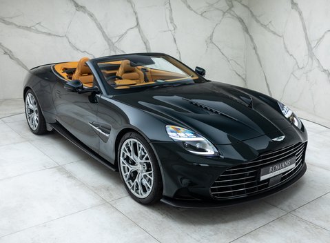 Aston Martin Vanquish Volante 11