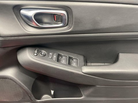 Honda HR-V 1.5 h i-MMD Elegance SUV 5dr Petrol Hybrid CVT Euro 6 (s/s) (131 ps) Cruis 25