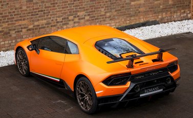 Lamborghini Huracan Performante 9