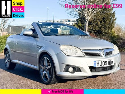 2009 TIGRA 1.4I 16V EXCLUSIV CONVERTIBLE 2DR PETROL MANUAL A C 146 G KM,... photo