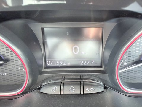 Peugeot 208 1.6 THP GTI 21