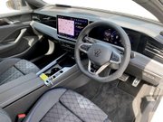 Volkswagen Passat 1.5 TSI eHybrid 19.7kWh R-Line Estate 5dr Petrol Plug-in Hybrid DSG Euro 6 12