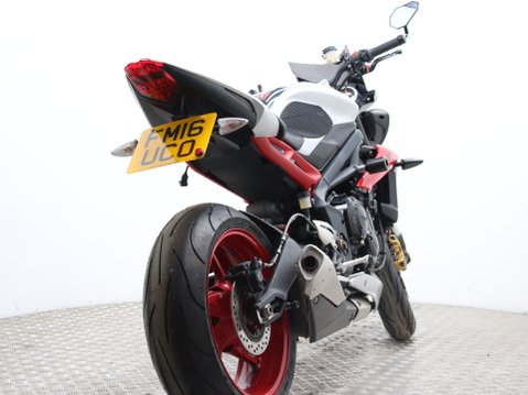 Triumph Street Triple STREET TRIPLE RX 675 12