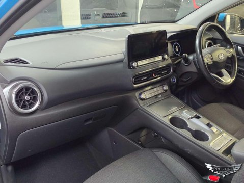 Hyundai KONA 64kWh Premium Auto 5dr (10.5kW Charger) 26