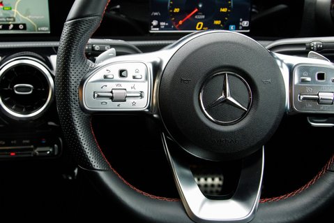 Mercedes-Benz A Class A 180 AMG LINE 19