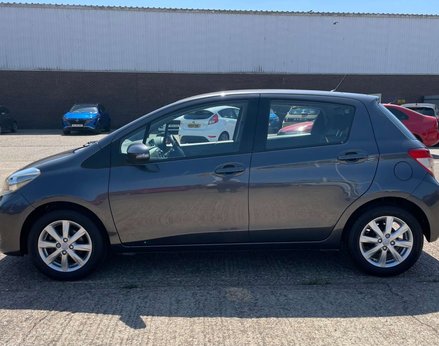 Toyota Yaris 1.0 Yaris TR VVT-i 5dr 11