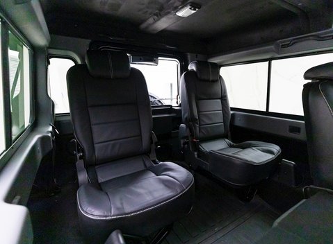 Land Rover Defender 110 XS 15