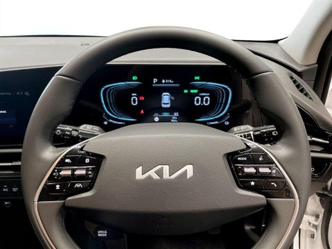 Kia Niro 1.6h GDi Pure SUV 5dr Petrol Hybrid DCT Euro 6 (s/s) (136 bhp) 13