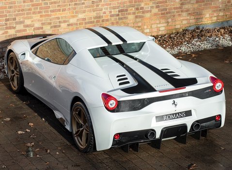Ferrari 458 Speciale Aperta 10
