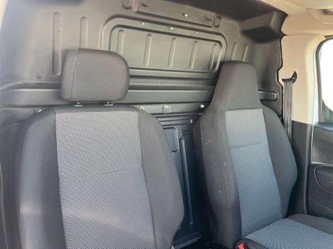 Vauxhall Combo 1.6 Combo 2000 Edition 25