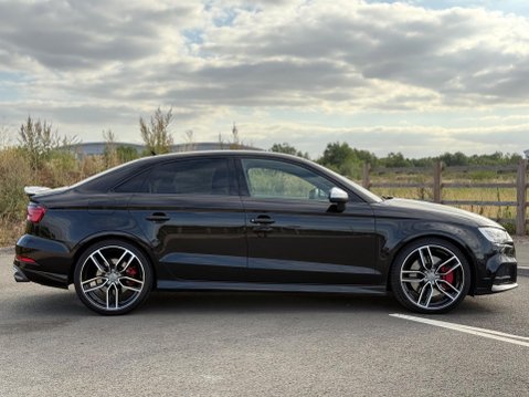Audi S3 2.0 TFSI S Tronic quattro Euro 6 (s/s) 4dr 3