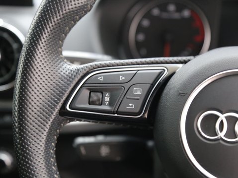Audi Q2 2.0 TFSI S line S Tronic quattro Euro 6 (s/s) 5dr 11