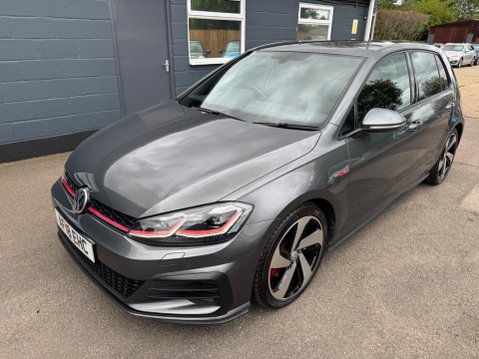 Volkswagen Golf GTI TSI DSG 17