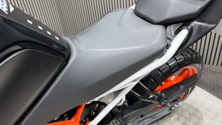 KTM 390 DUKE 2018 ONLY 11K GREAT LOOKING A2 READY ENDURO BIKE 390CC 11