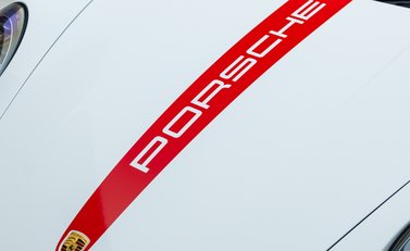 Porsche 911 Carrera 4 GTS (992) 34