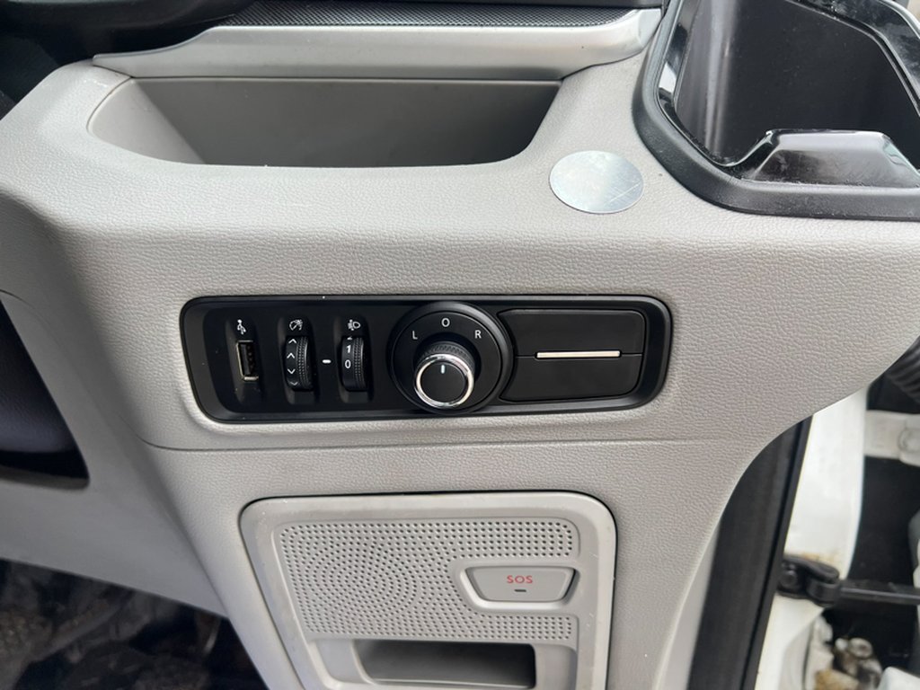 2022 Maxus Deliver 9LWB L3H2 Medium Roof Alloys Camera Sensors EURO 6 — thumbnail 29 of 51