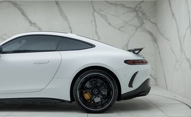 Mercedes-Benz Amg GT 63 Ultimate 33