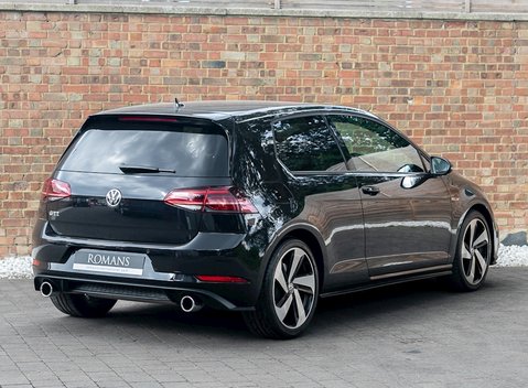 Volkswagen Golf GTI 6