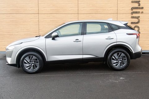 Nissan Qashqai DIG-T ACENTA PREMIUM MHEV 13