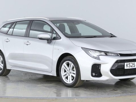 Suzuki Swace MOTION 1