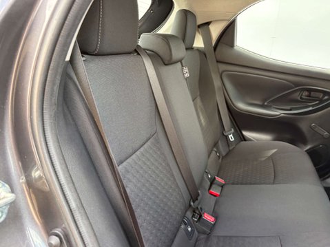 Toyota Yaris 1.5 Yaris Icon HEV CVT 5dr 24