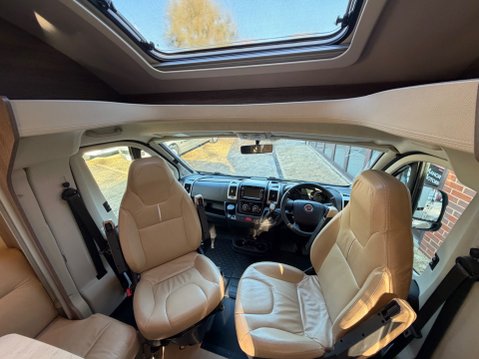 Burstner Ixeo Time 586 SOVEREIGN AUTOMATIC 1 OWNER VEHICLE 14