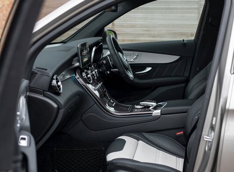 Mercedes-Benz GLC 63 4Matic 16