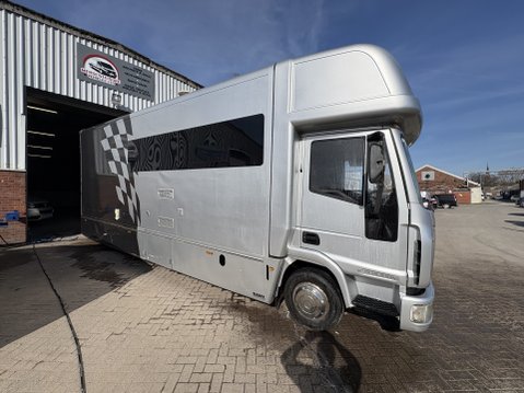 Iveco Eurocargo RACE TRUCK RACE VAN MOTORHOME 6 BERTH 2