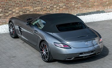 Mercedes-Benz SLS GT Roadster 11