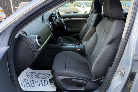 Audi A3 TDI SPORT NAV -£35 ROAD TAX - FULL AUDI MAIN DEALER SERVICE HISTORY 3